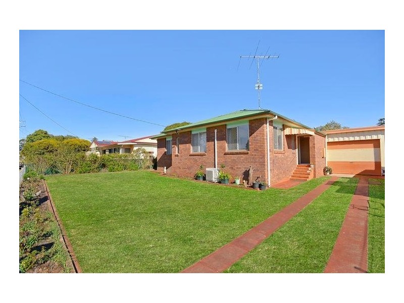 9 Merritt Street, Harristown QLD 4350