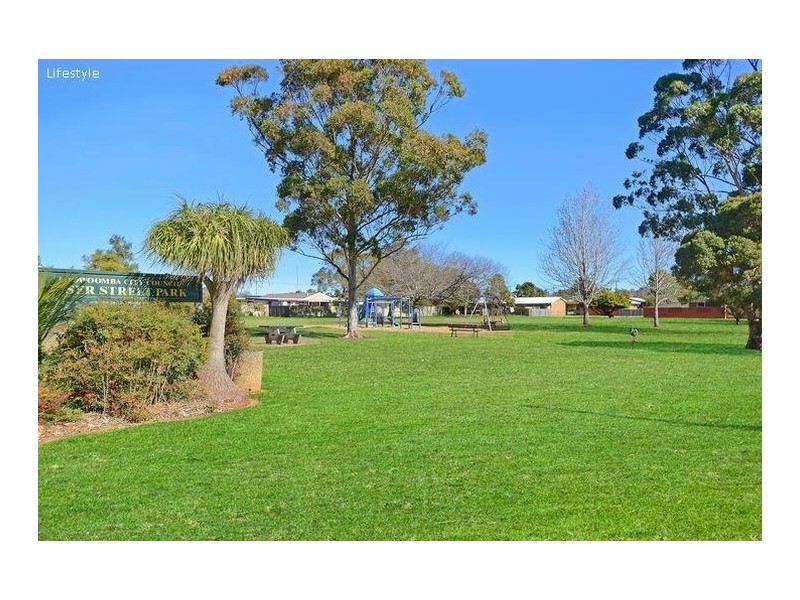 9 Merritt Street, Harristown QLD 4350