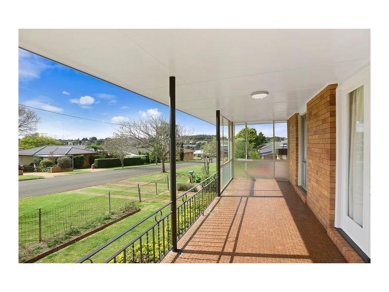 14 Hunter Street, Centenary Heights QLD 4350