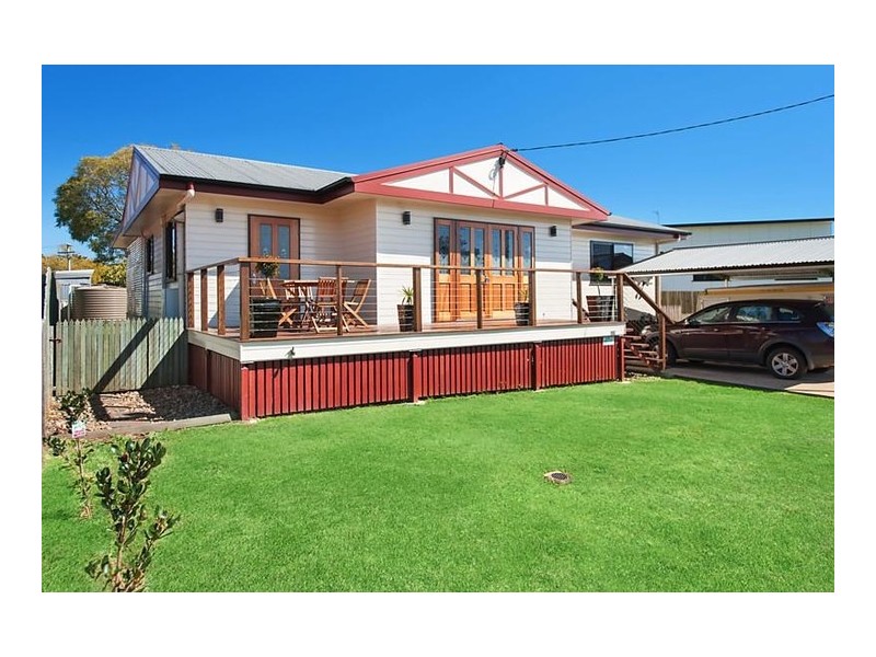 229 New England Highway, Harlaxton QLD 4350