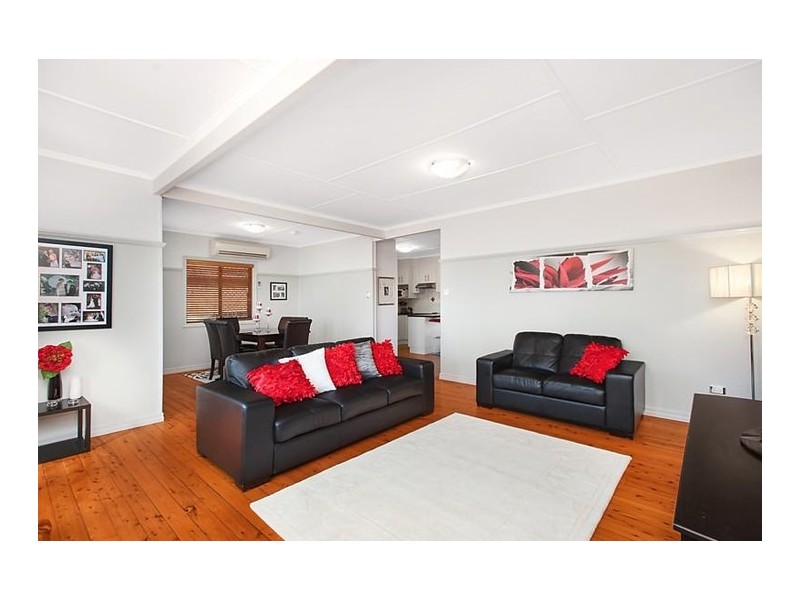 229 New England Highway, Harlaxton QLD 4350