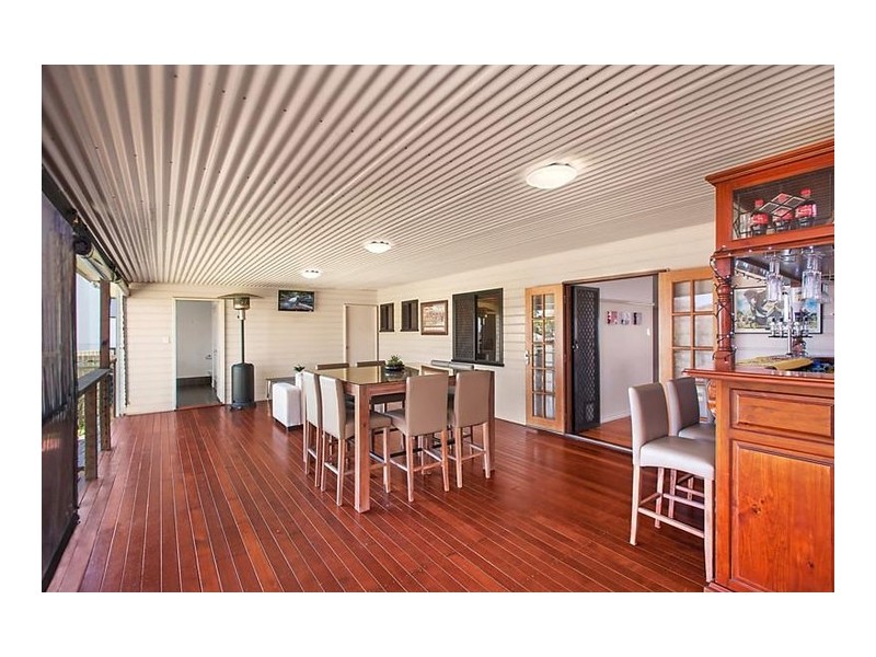 229 New England Highway, Harlaxton QLD 4350