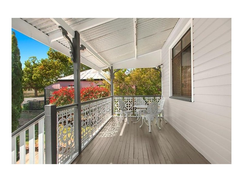 196 Perth Street, South Toowoomba QLD 4350