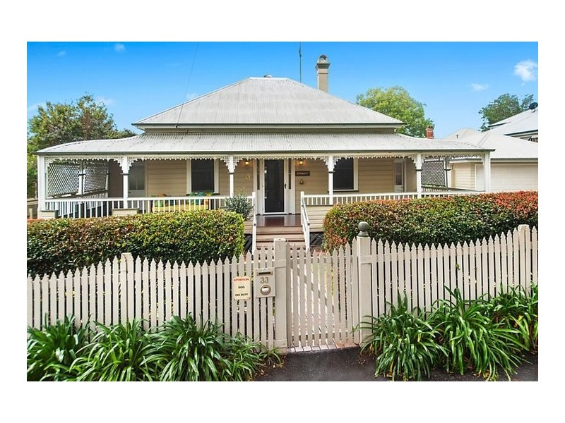 33 Arthur Street, East Toowoomba QLD 4350