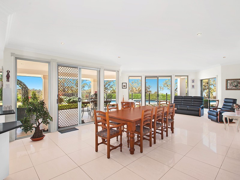 8 Meharry Court, Cabarlah QLD 4352