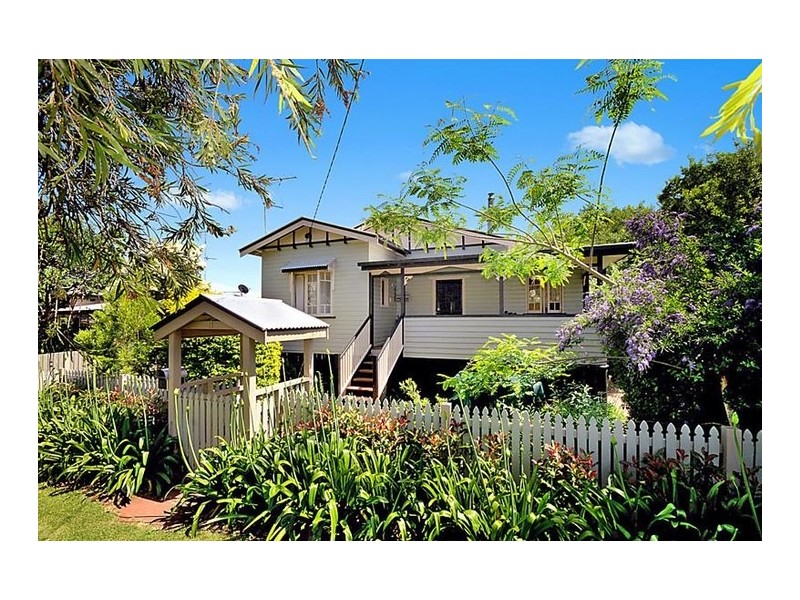 11 Leonard Street, East Toowoomba QLD 4350