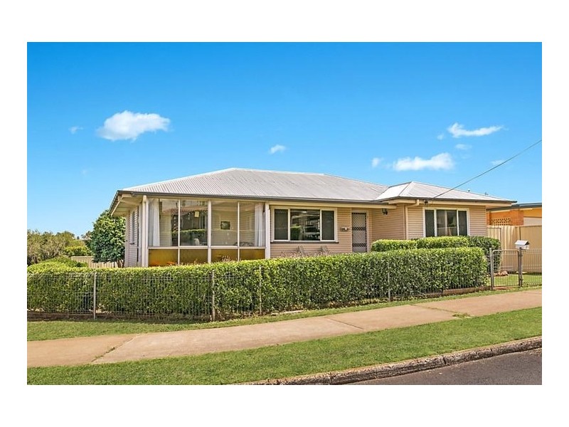 2 Fitzpatrick Street, Wilsonton QLD 4350