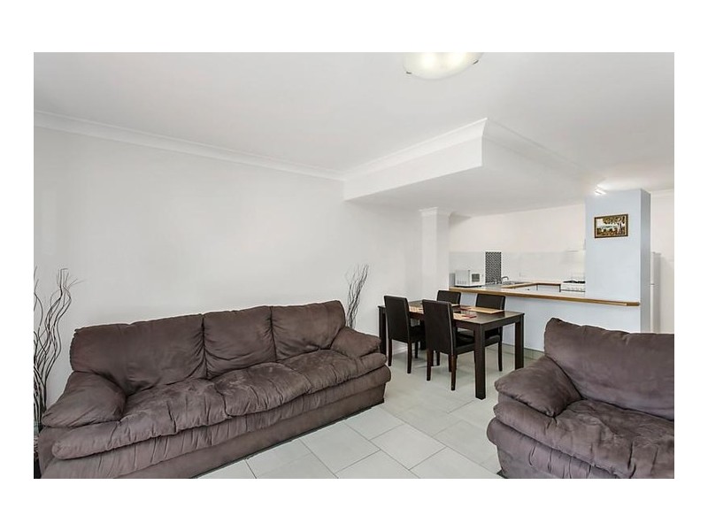 15/173 North Street, Rockville QLD 4350