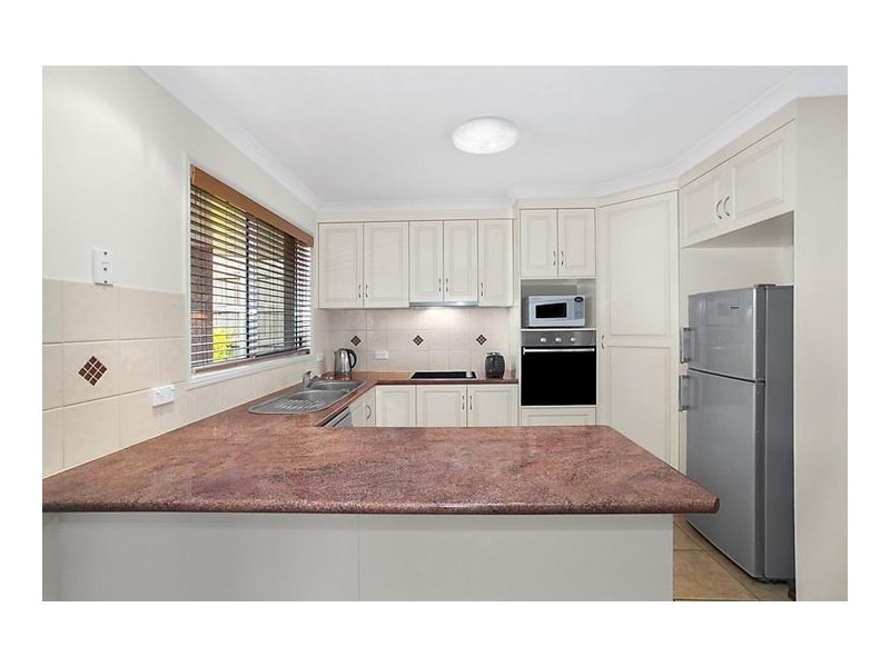 2/462 Mackenzie Street, Middle Ridge QLD 4350