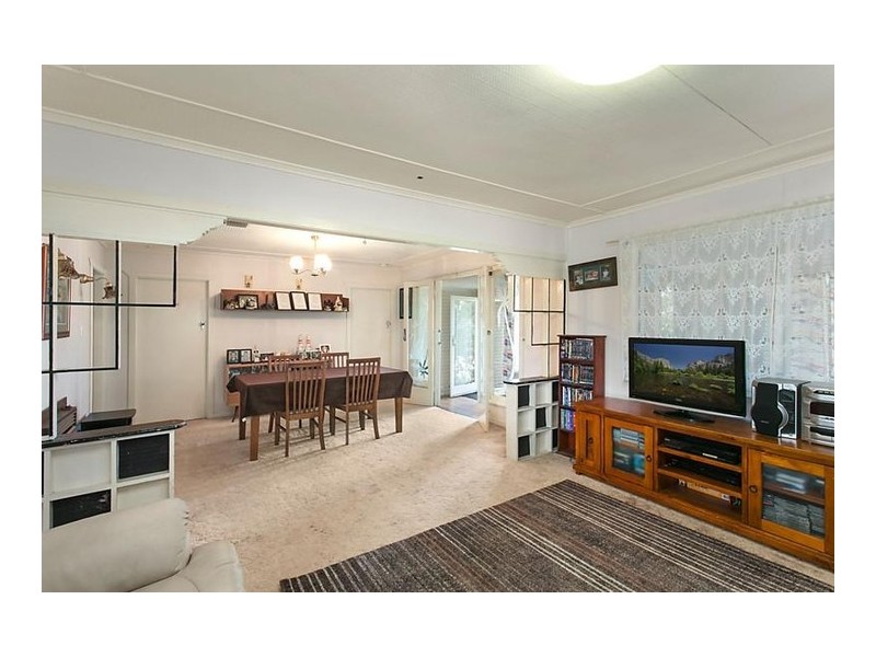 285 Tor Street, Wilsonton QLD 4350