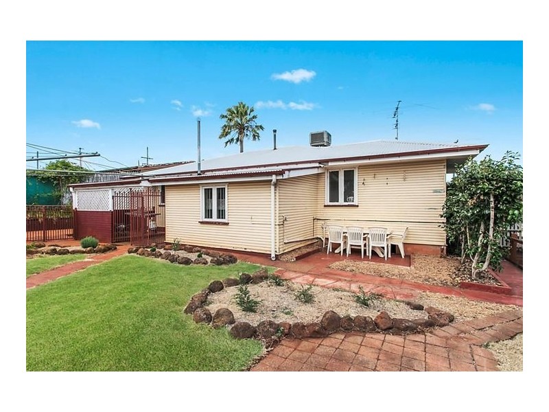 285 Tor Street, Wilsonton QLD 4350