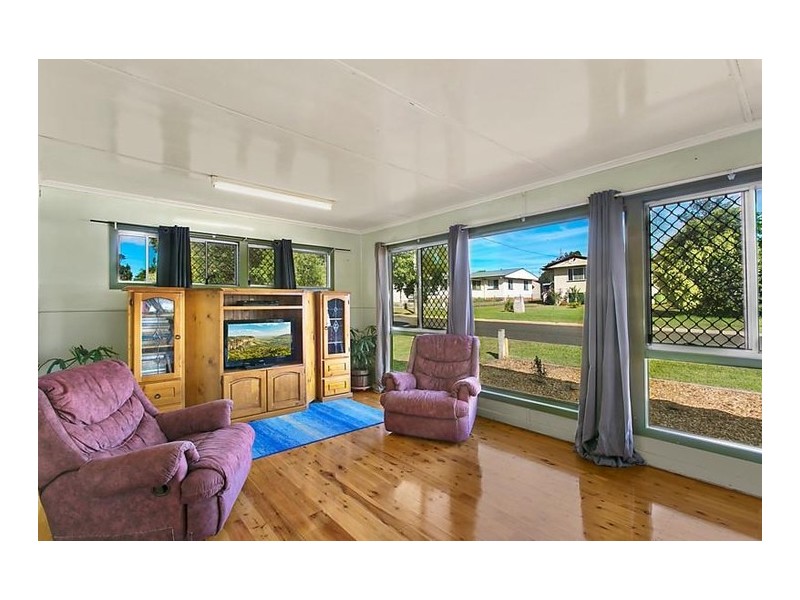 5 Hanlon Street, Newtown QLD 4350