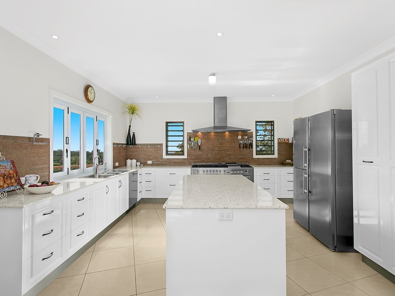 87 Case Road, Ravensbourne QLD 4352