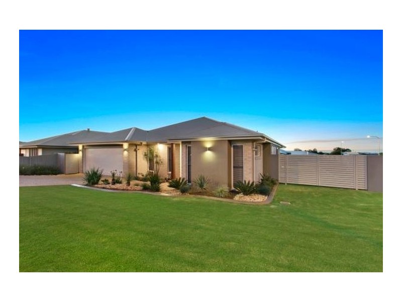 1 Schneider Court, Middle Ridge QLD 4350