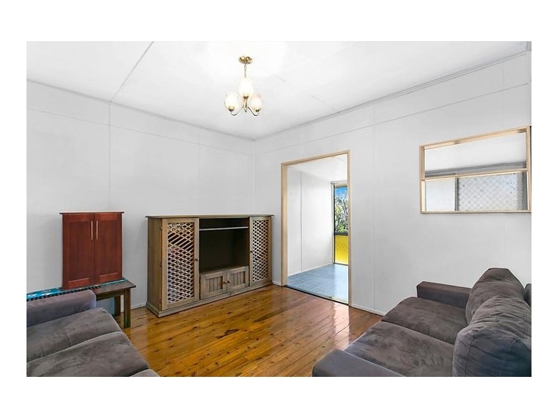 341 West Street, Harristown QLD 4350