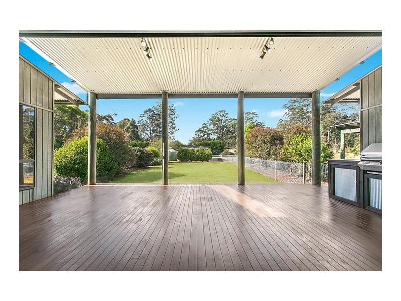 6 Perry Road, Cabarlah QLD 4352