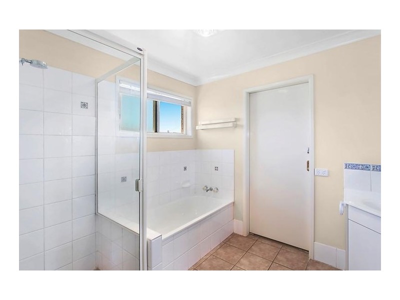 53 Broadfoot Street, Kearneys Spring QLD 4350