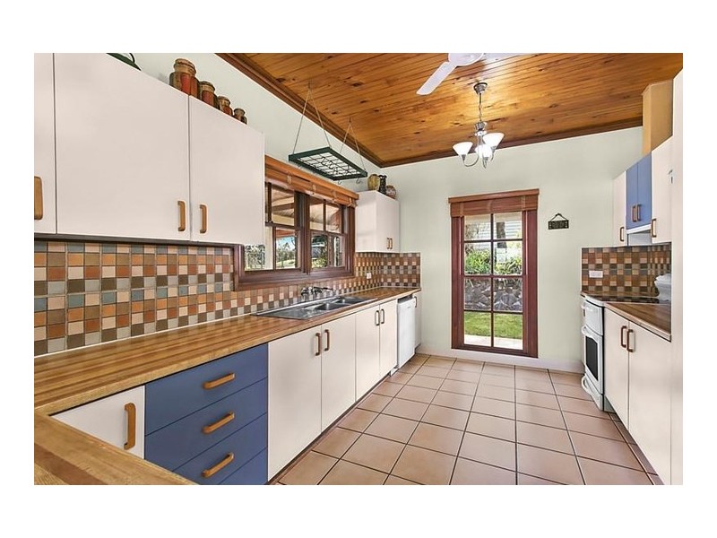 15 Tower Crescent, Gowrie Junction QLD 4352