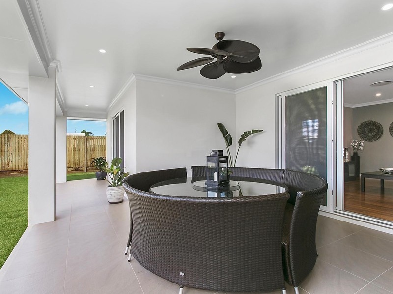 74 Wood Drive, Middle Ridge QLD 4350