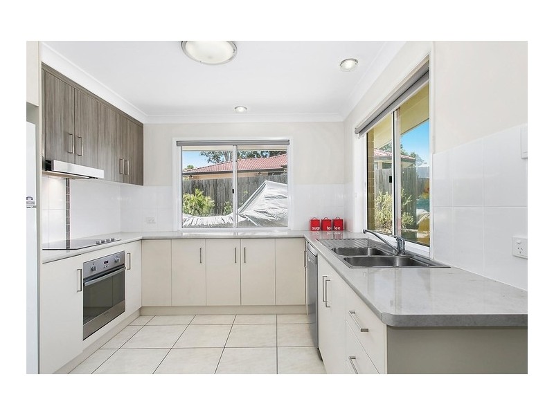6 Camira Close, Harristown QLD 4350