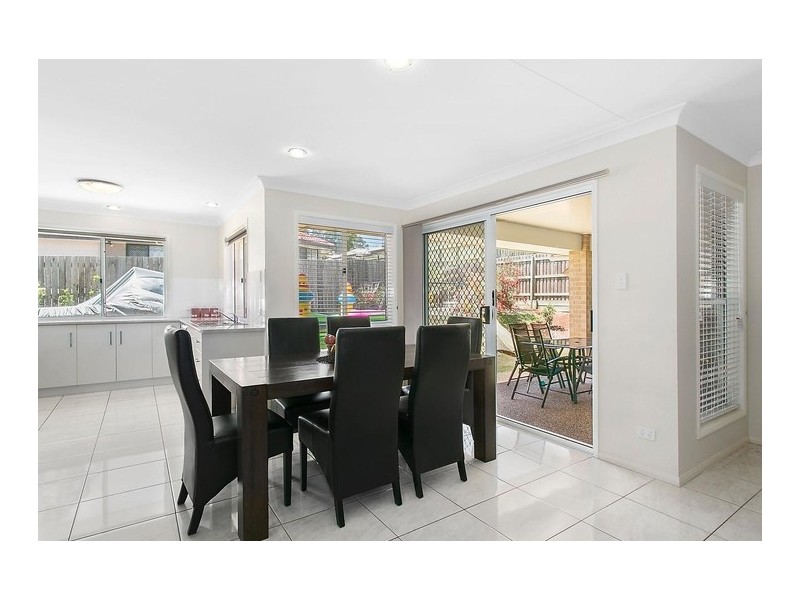 6 Camira Close, Harristown QLD 4350
