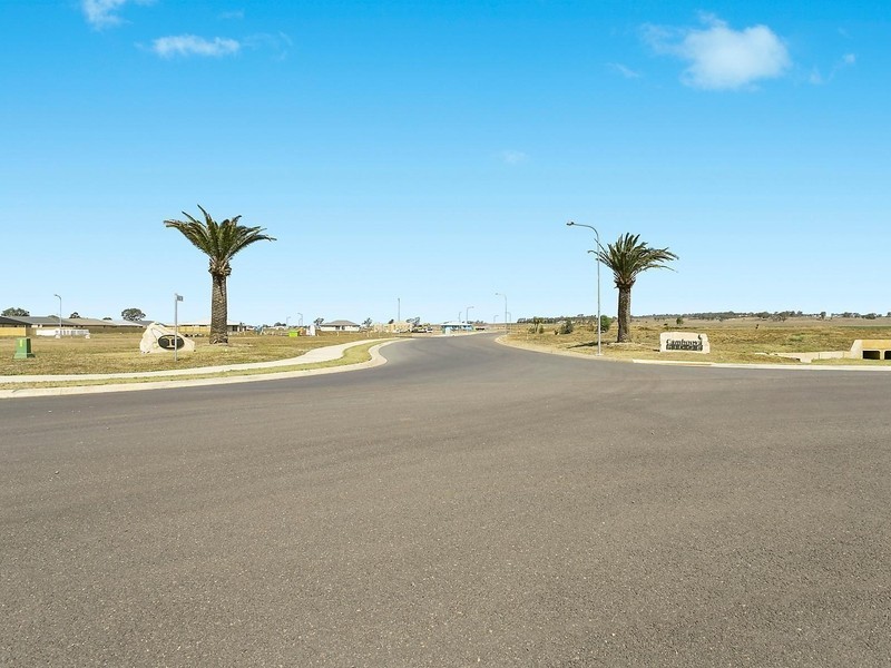 13 Esmeralda Street, Cambooya QLD 4358