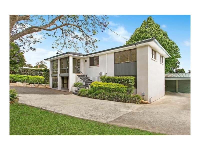 36 Range Street, Mount Lofty QLD 4350