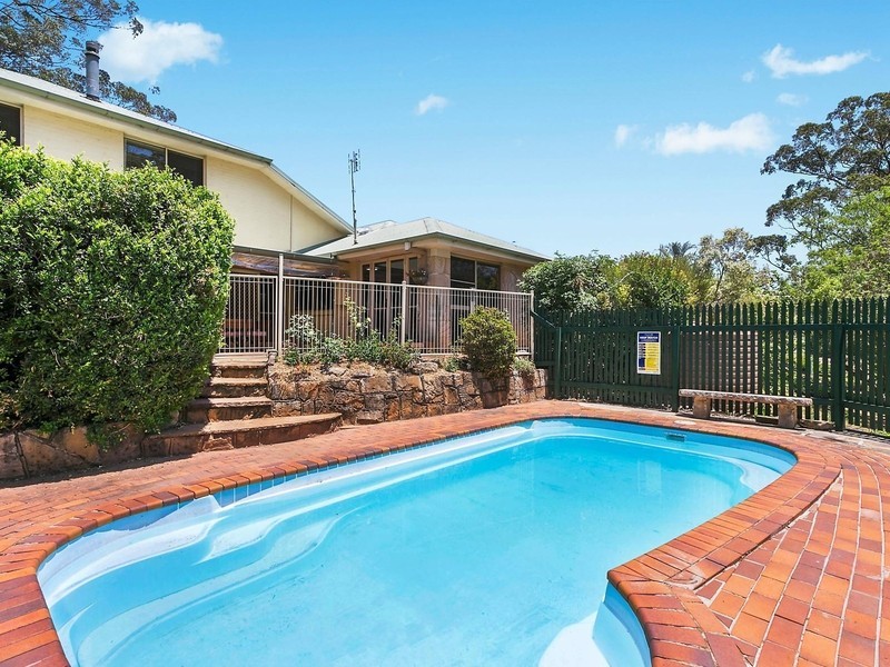 17 Grey Gums Drive, Blue Mountain Heights QLD 4350