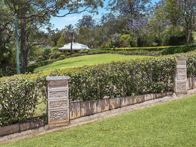 17 Grey Gums Drive, Blue Mountain Heights QLD 4350