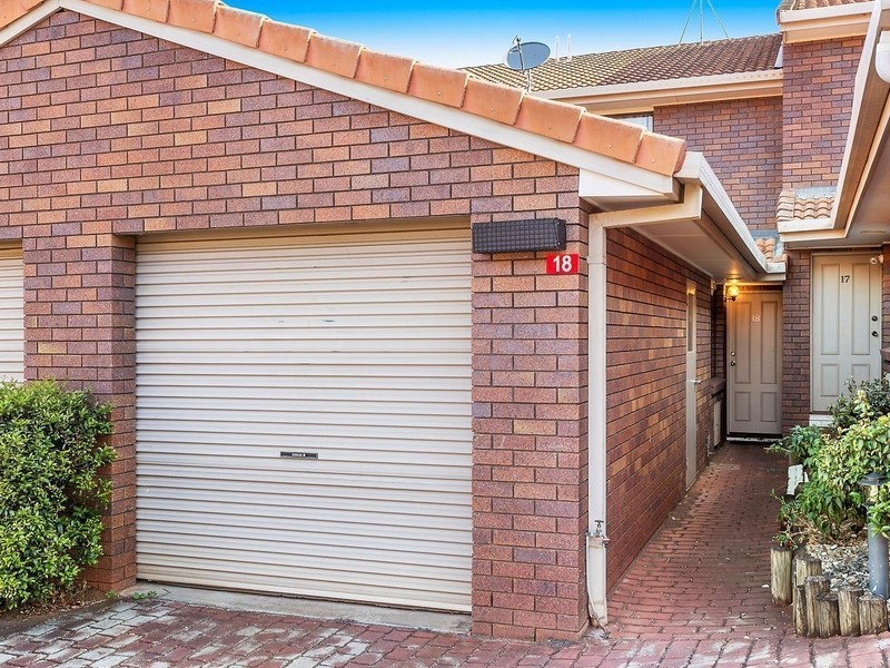 18/173 North Street, Rockville QLD 4350