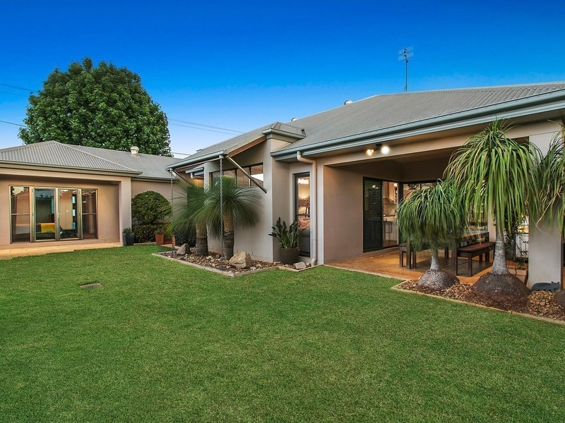 351 Ramsay Street, Middle Ridge QLD 4350