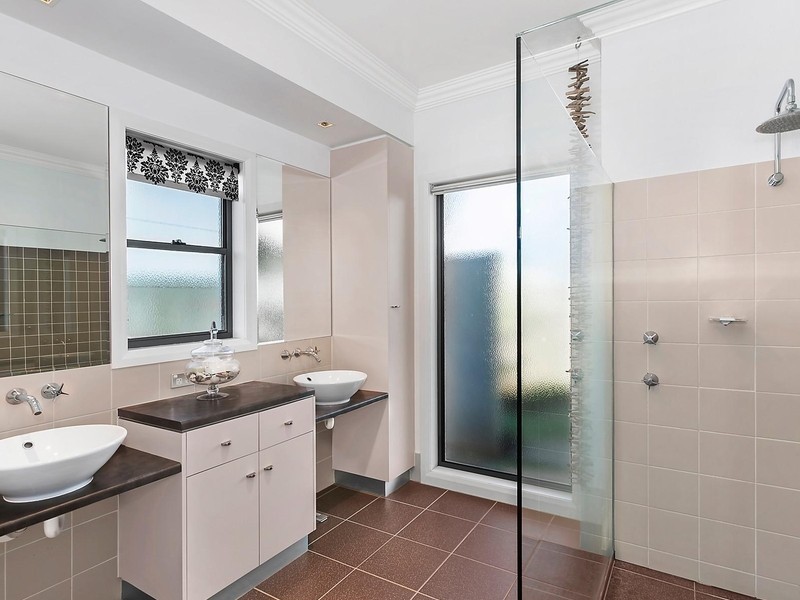 351 Ramsay Street, Middle Ridge QLD 4350