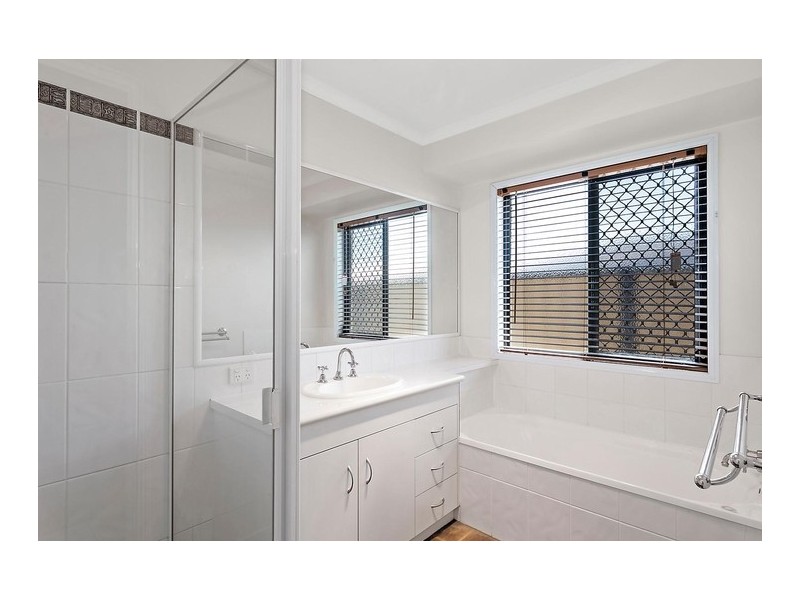6 Patron Crescent, Glenvale QLD 4350