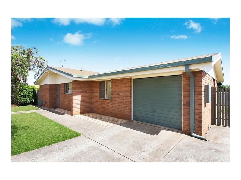 4 Poinciana Street, Newtown QLD 4350