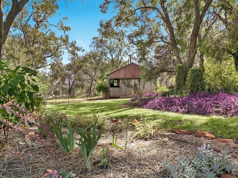 33 Rutledge Road, Jondaryan QLD 4403