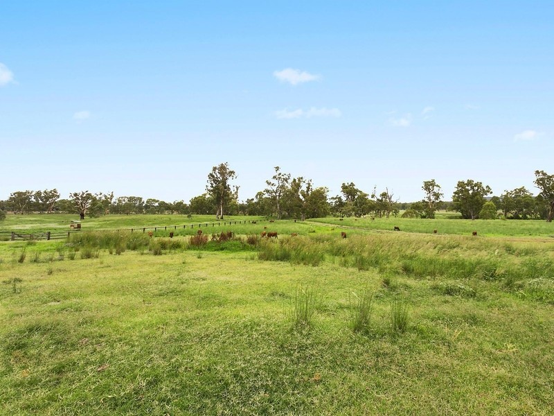 572 Condamine River Road, Pratten QLD 4370