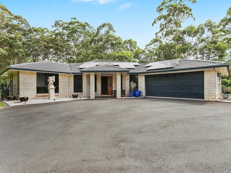 1 Leanne Court, Highfields QLD 4352