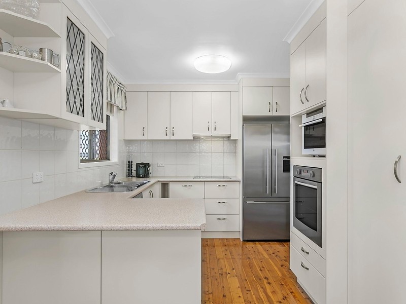 14 Richmond Drive, Wilsonton QLD 4350