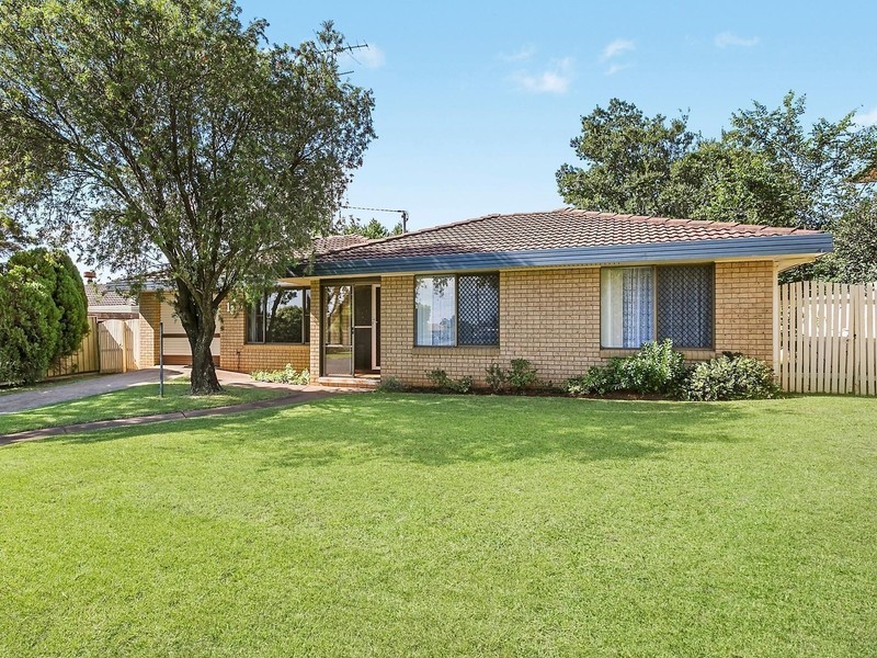 13 Lindberg Street, Wilsonton QLD 4350
