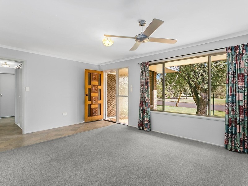 13 Lindberg Street, Wilsonton QLD 4350