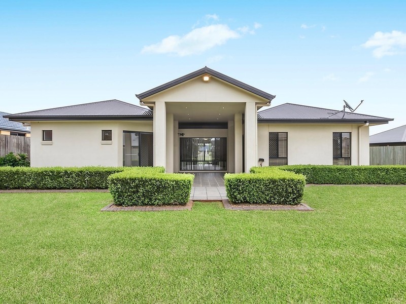 16 Mather Street, Highfields QLD 4352