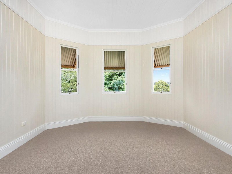 22 Seaton Street, South Toowoomba QLD 4350