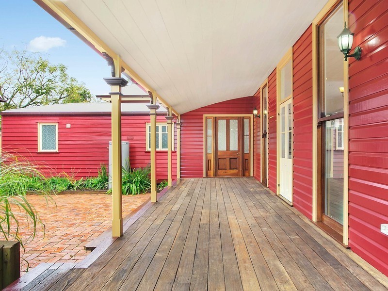 22 Seaton Street, South Toowoomba QLD 4350