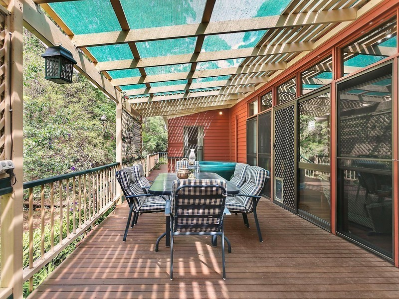 18 Grey Gums Drive, Blue Mountain Heights QLD 4350