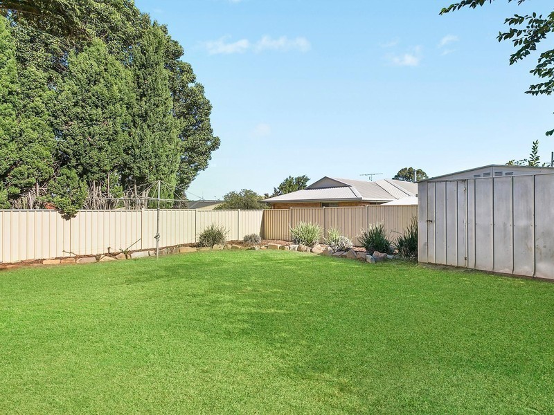 6 Lewis Street, Harristown QLD 4350