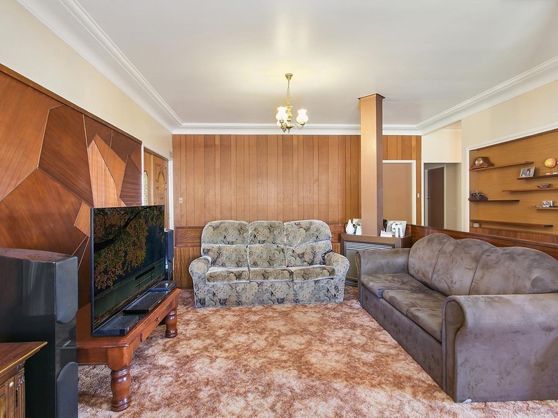 11 Cumming Street, North Toowoomba QLD 4350