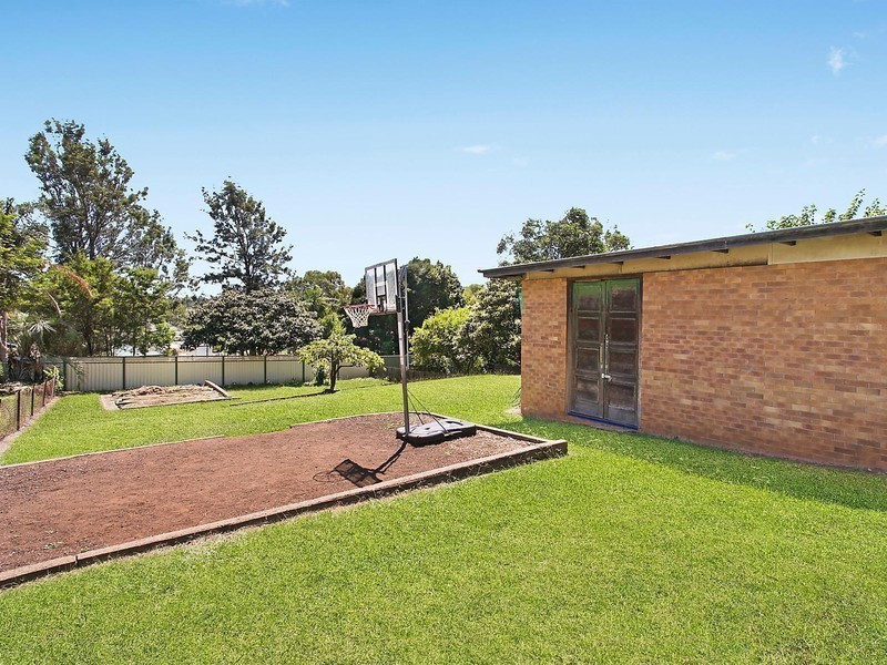 11 Cumming Street, North Toowoomba QLD 4350