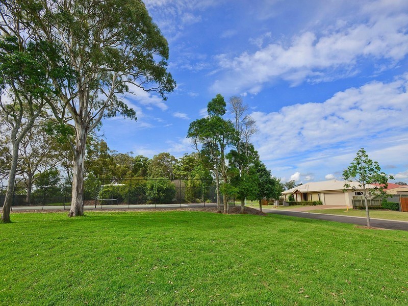 5 Evelyn Court, Highfields QLD 4352