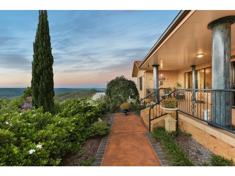 3 Keira Court, Blue Mountain Heights QLD 4350