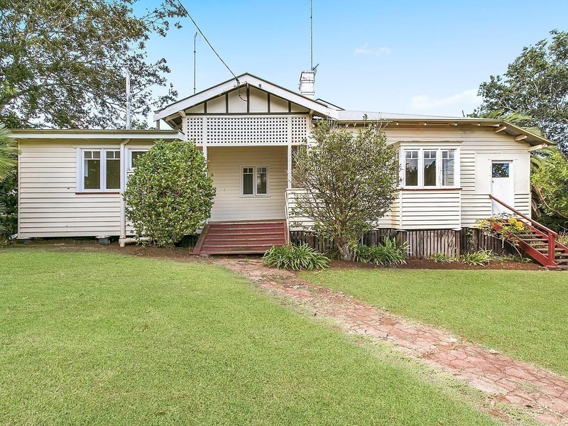 4 Arthur Street, East Toowoomba QLD 4350